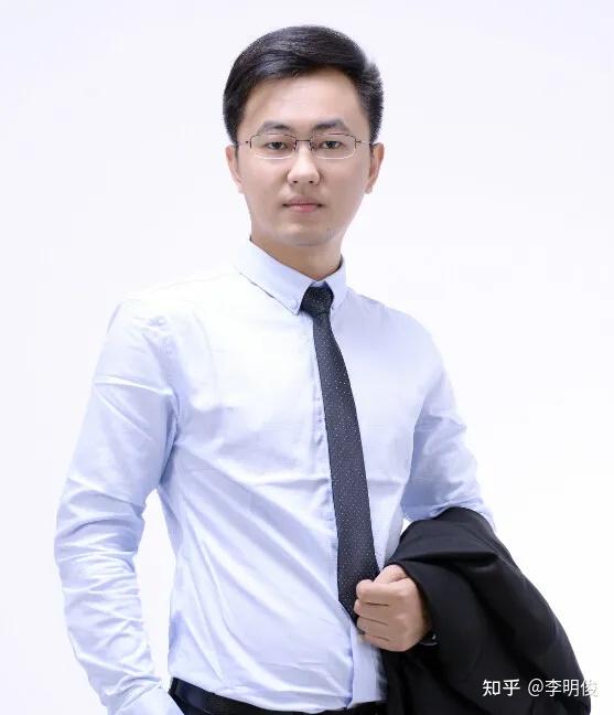 包含赛后专访：李明感言“团队合作是关键”！的词条